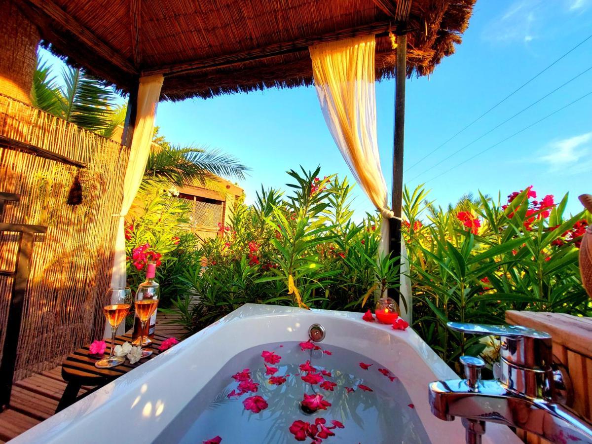 Ddg Retreat Hotel Casares Ngoại thất bức ảnh
