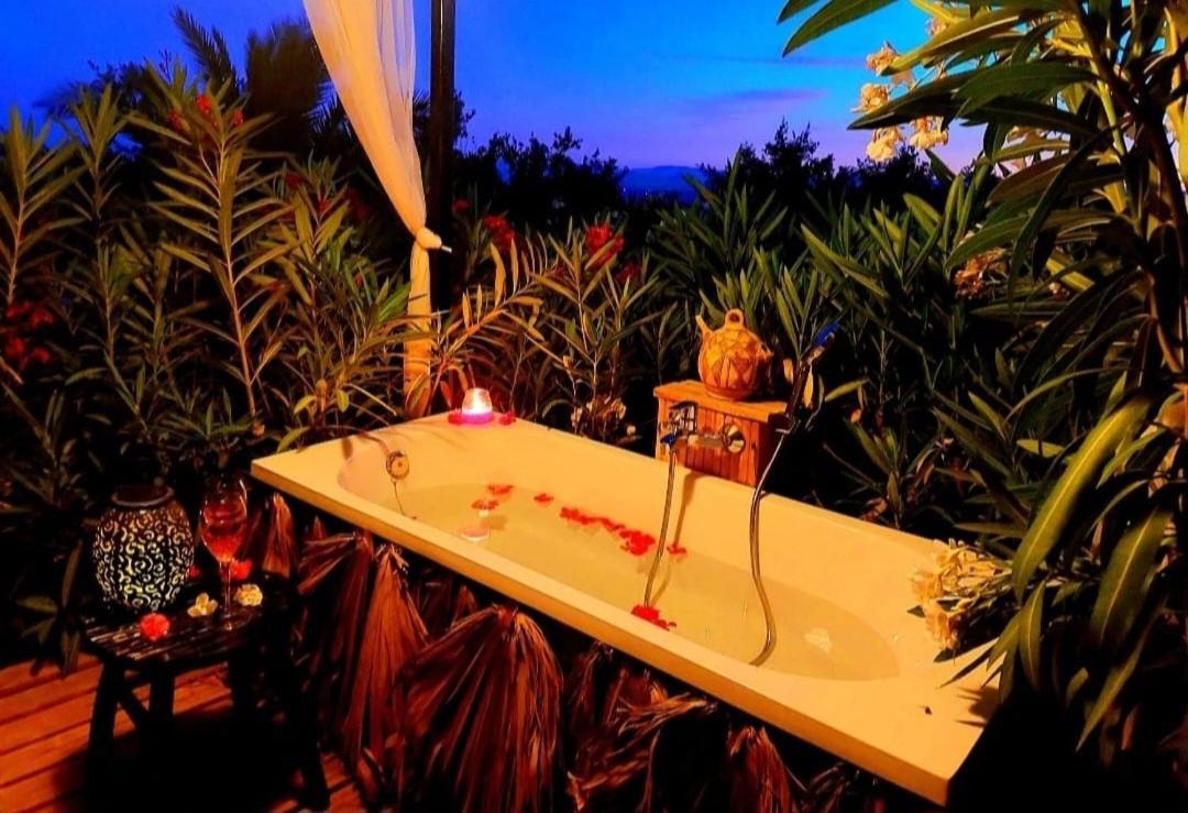 Ddg Retreat Hotel Casares Ngoại thất bức ảnh