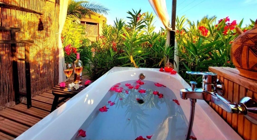 Ddg Retreat Hotel Casares Ngoại thất bức ảnh