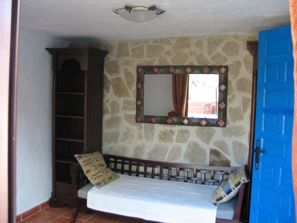 Ddg Retreat Hotel Casares Ngoại thất bức ảnh