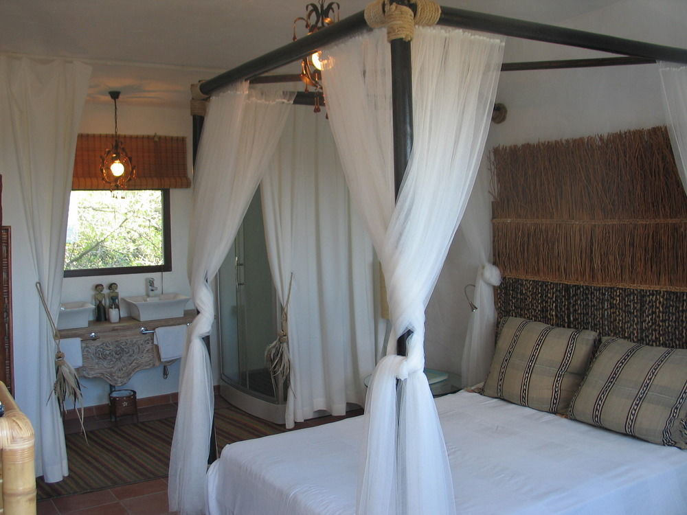 Ddg Retreat Hotel Casares Ngoại thất bức ảnh
