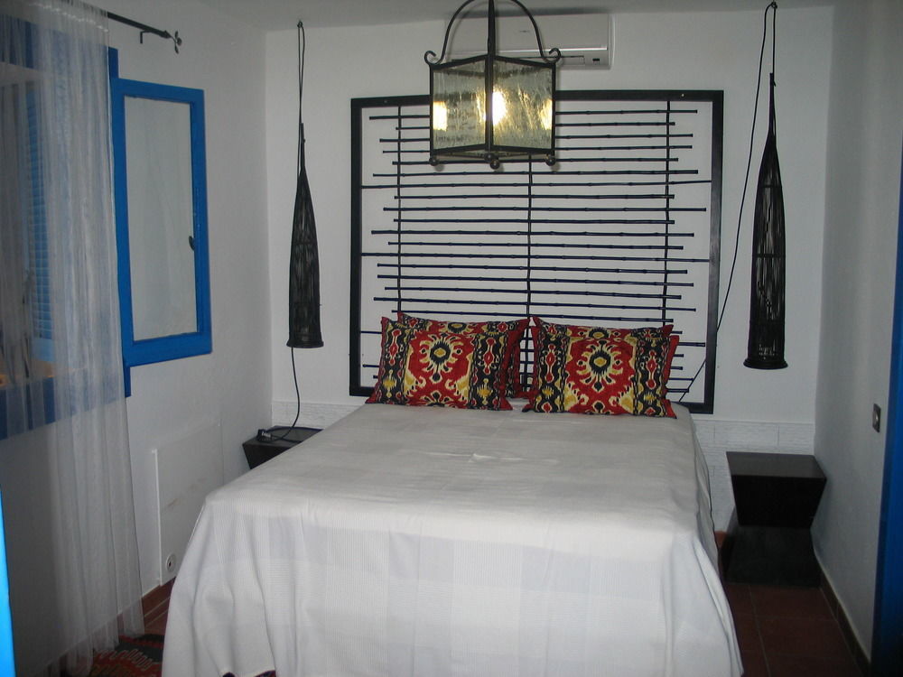 Ddg Retreat Hotel Casares Ngoại thất bức ảnh